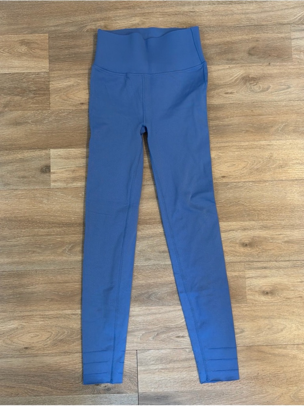 Fabletics blue leggings